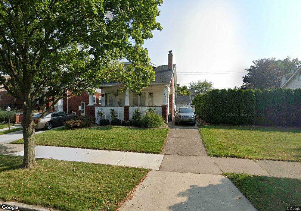 1232 Beaconsfield Ave, Grosse Pointe Park, MI 48230 - photo 1