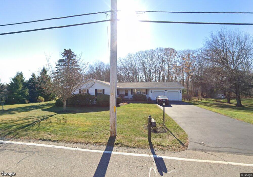 174 Wallis Rd, Rye, NH 03870 - photo 1