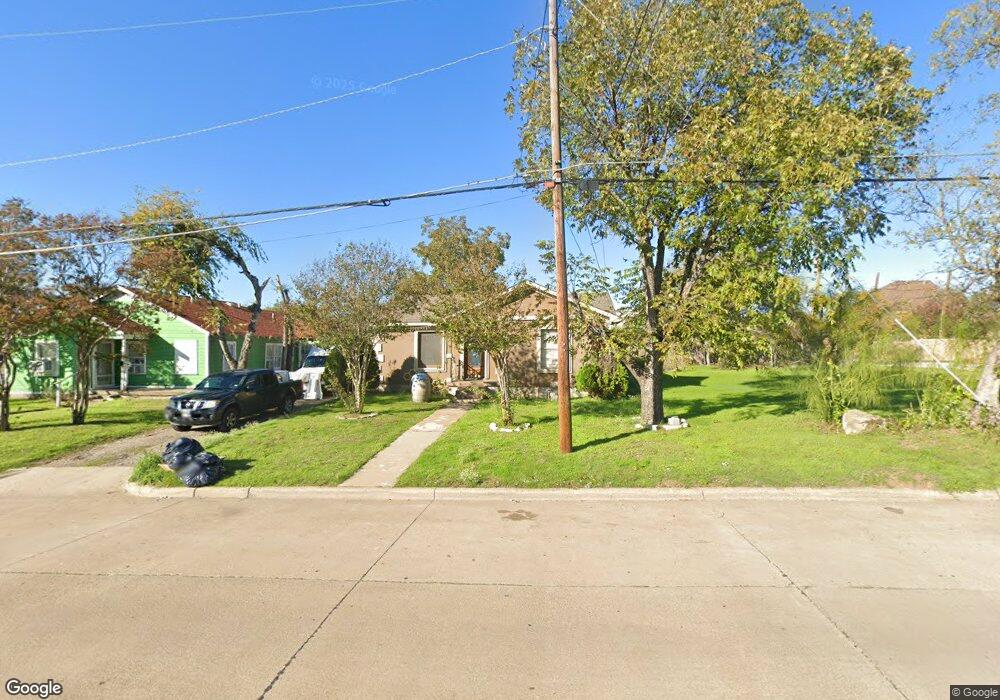 206 SE Dallas St, Grand Prairie, TX 75051 - photo 1