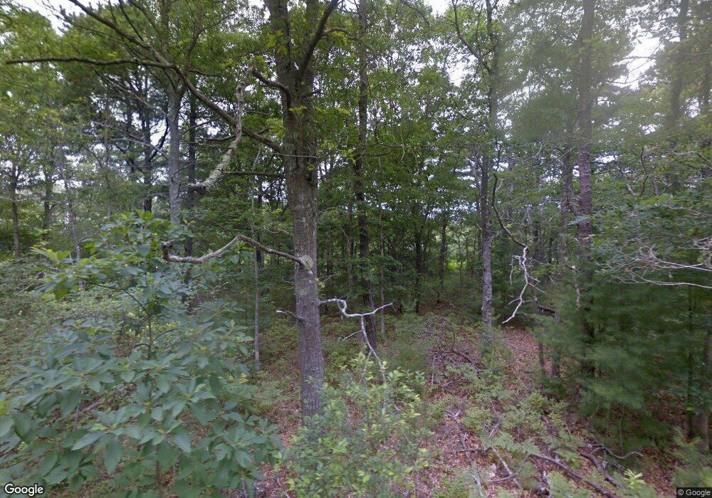 558 Sampsons Mill Rd, Cotuit, MA 2635 - photo 1