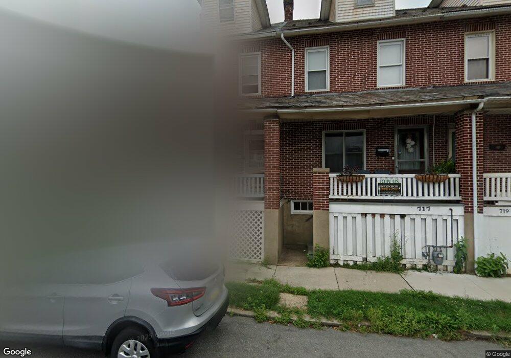 715 Maple St, Bethlehem, PA 18018 - photo 1