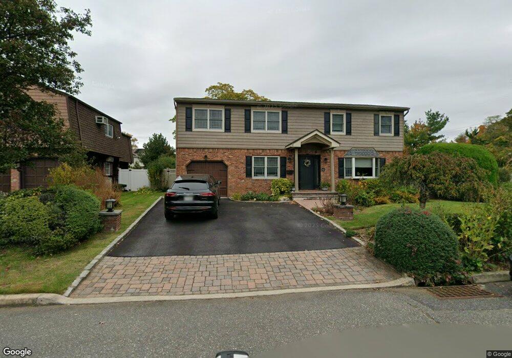 12 Old Farm Ct, Glen Head, NY 11545 - photo 1