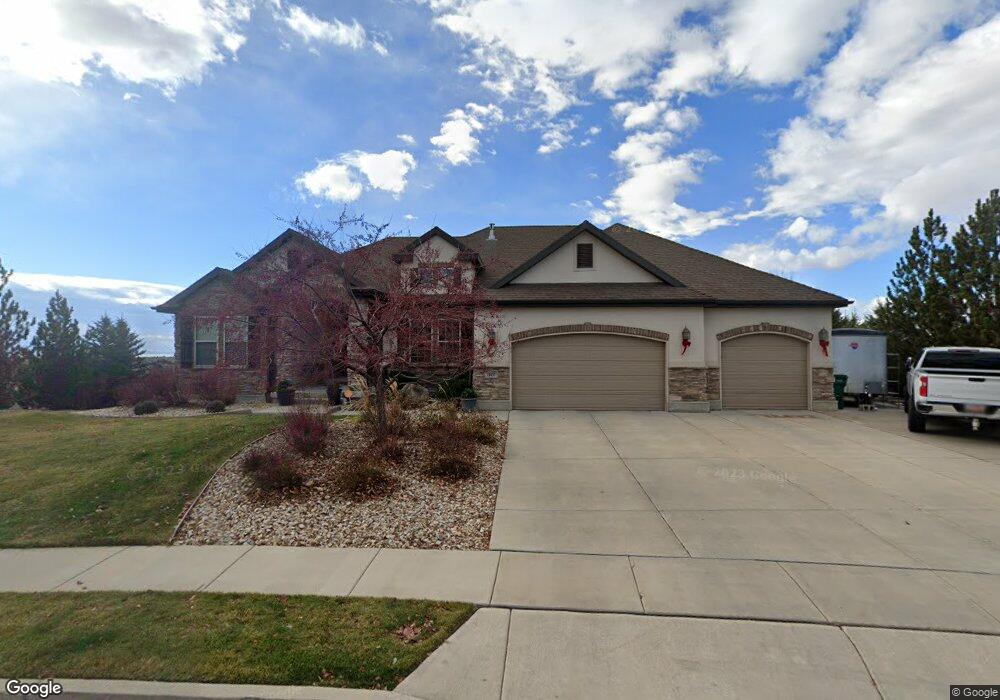 11437 N Broadleaf Hollow Ln, Highland, UT 84003 - photo 1