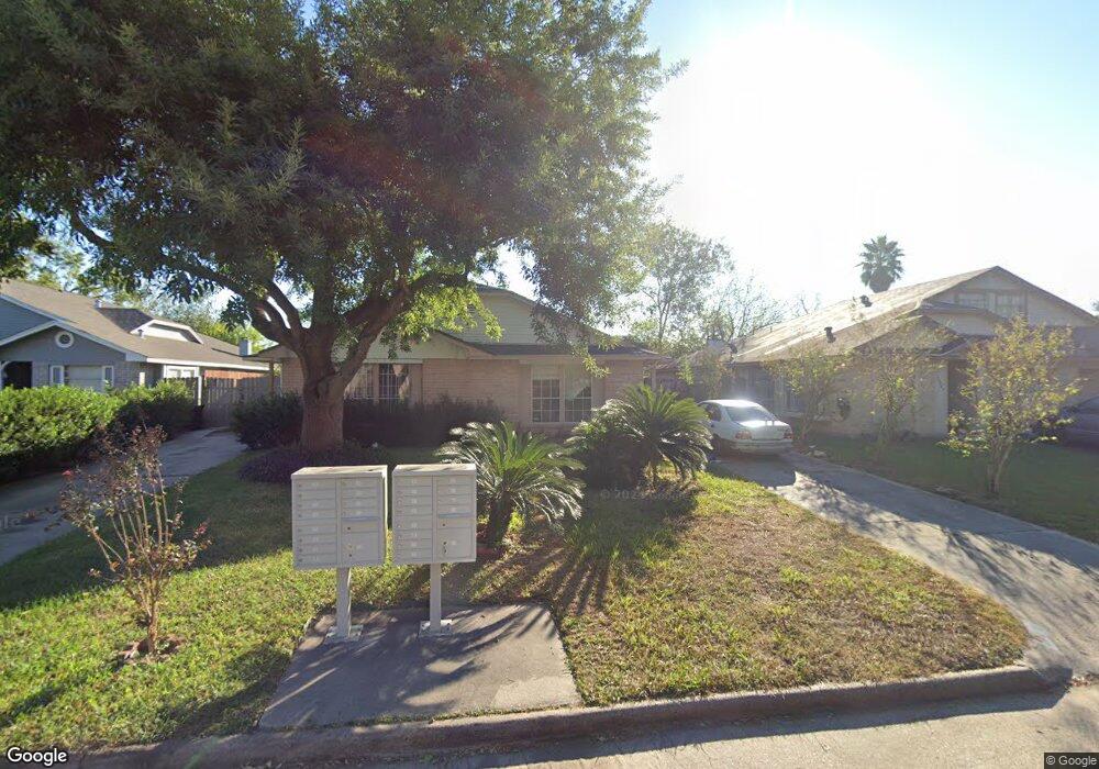 11010 Tobasa Ct, Houston, TX 77086 - photo 1