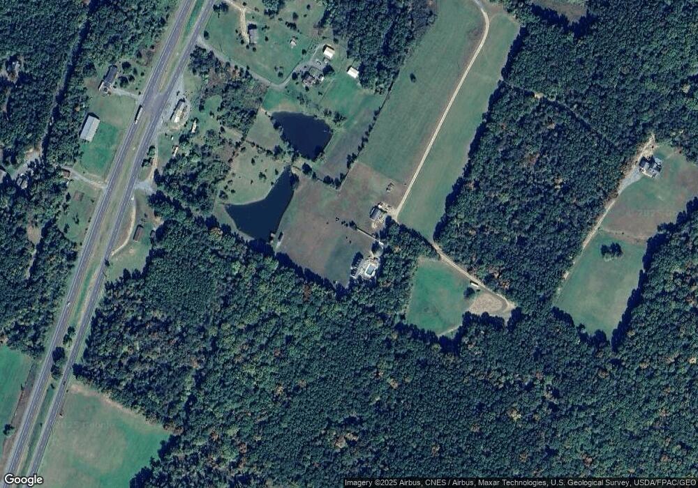 8370 N Frederick Pike, Cross Junction, VA 22625 - photo 1