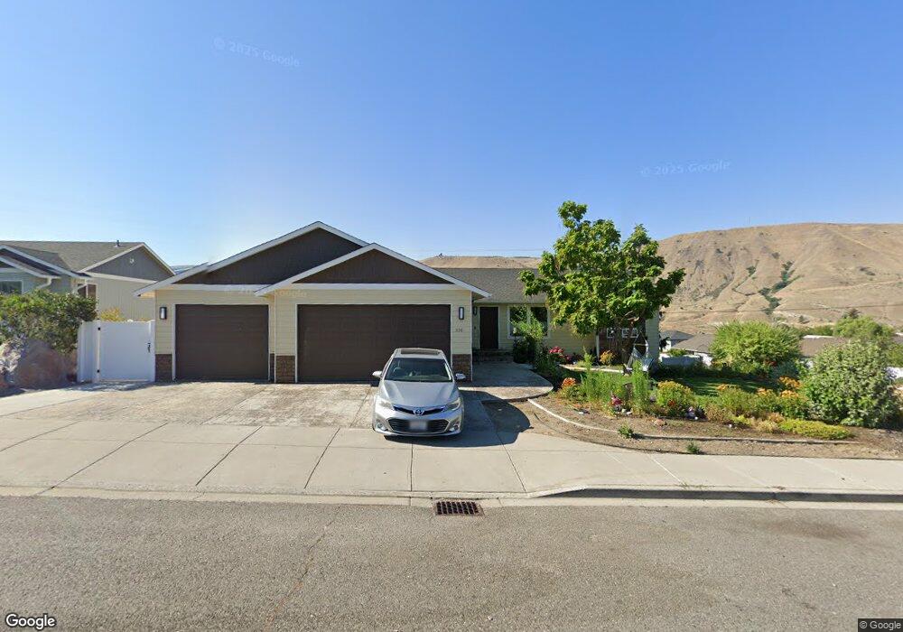 1196 Juno St SE, East Wenatchee, WA 98802 - photo 1