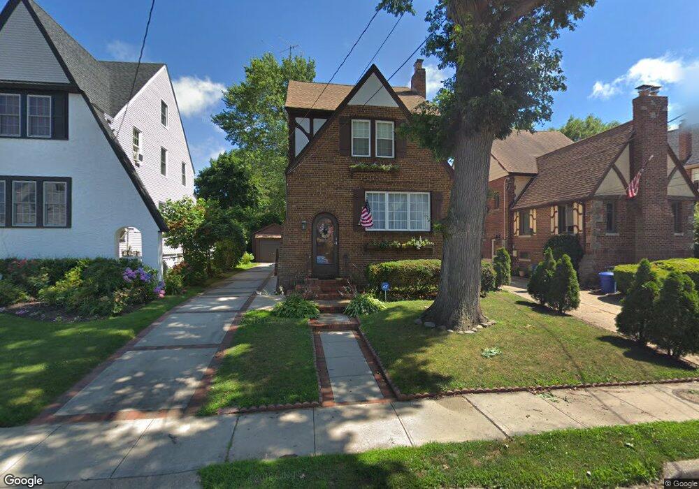 72 Page Rd, Valley Stream, NY 11581 - photo 1