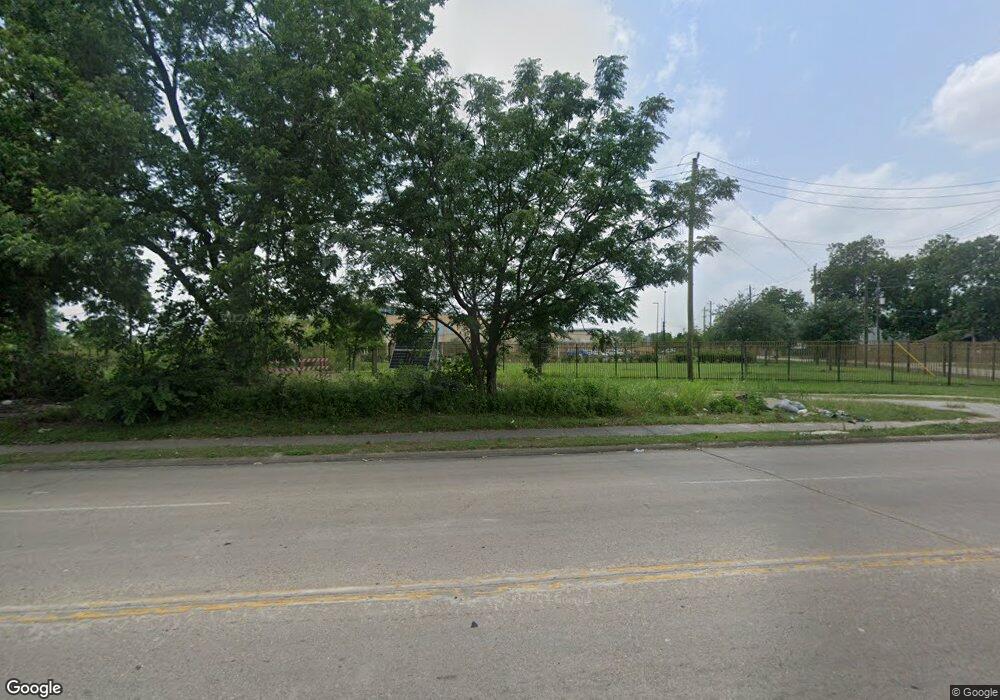 4311 Cortlandt St, Houston, TX 77018 - photo 1