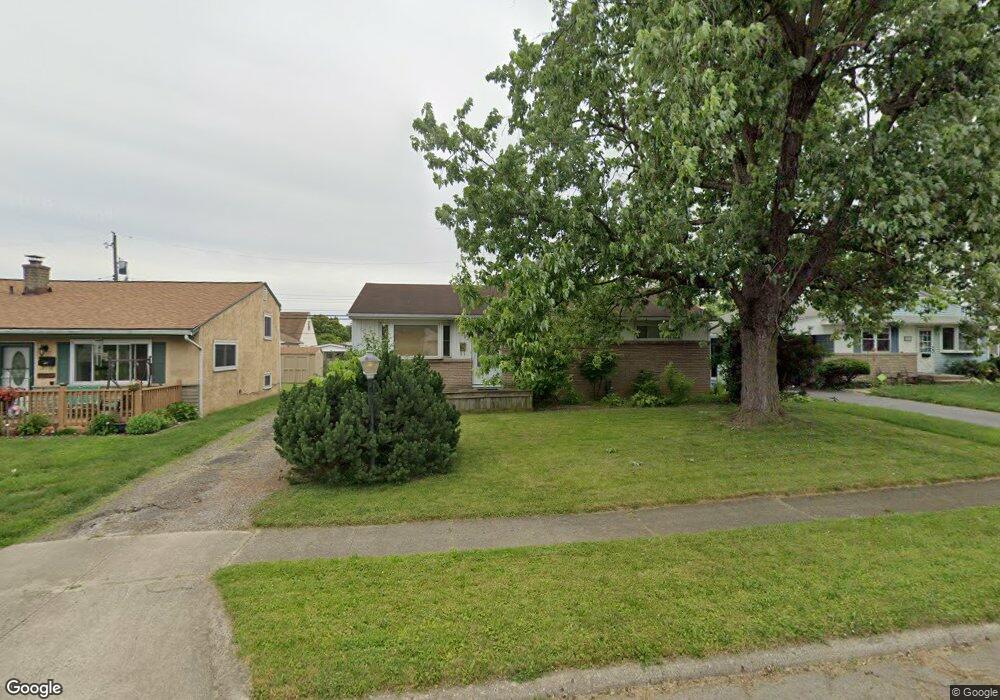 4193 Dixie Ct, Columbus, OH 43228 - photo 1