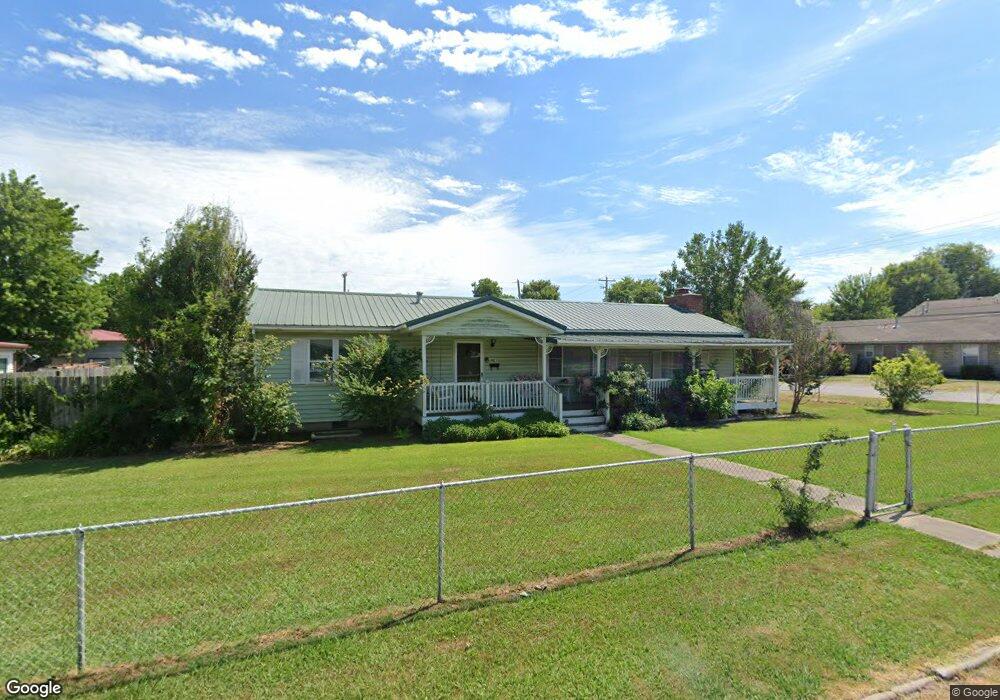 421 W 4th St, Skiatook, OK 74070 - photo 1