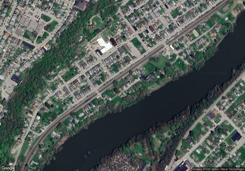 434 Elm St, East Vandergrift, PA 15629 - photo 1