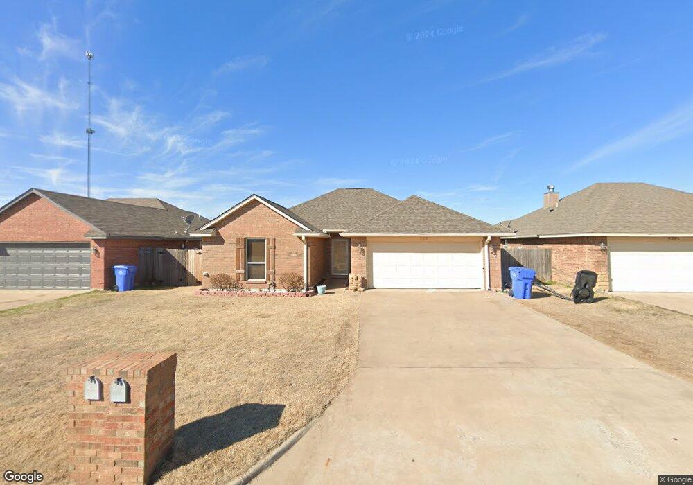 428 NW Granite Ave, Cache, OK 73527 - photo 1