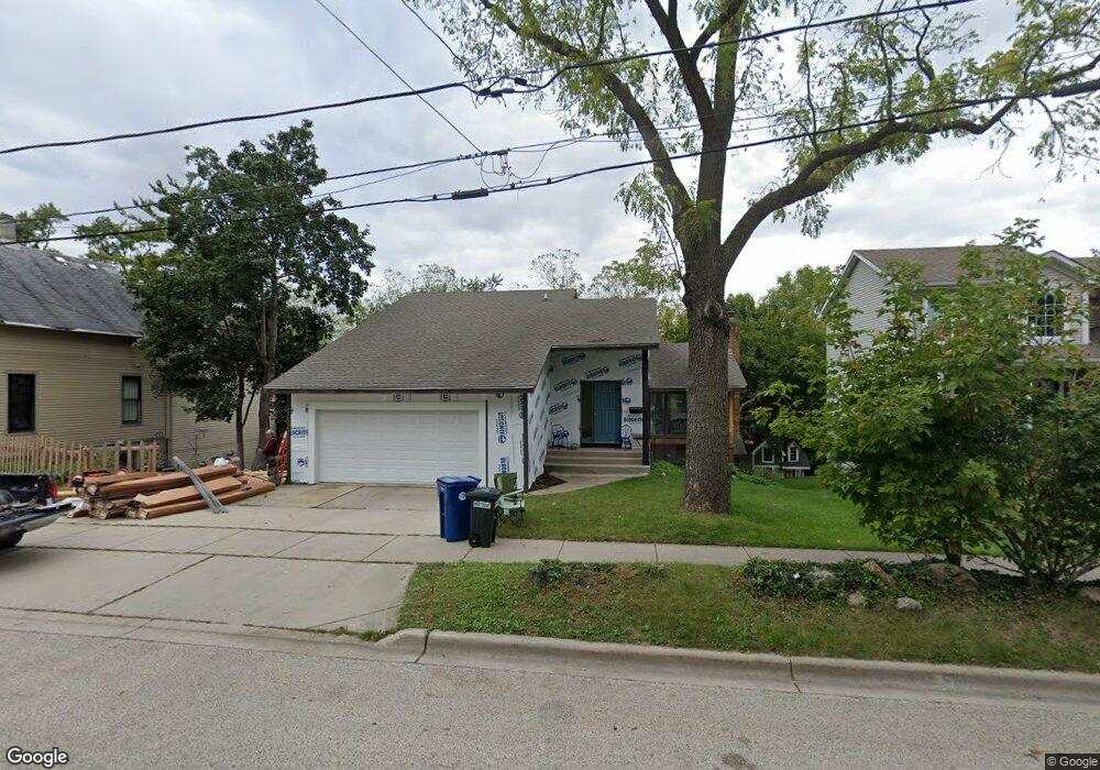 104 N Hubbard St, Algonquin, IL 60102 - photo 1