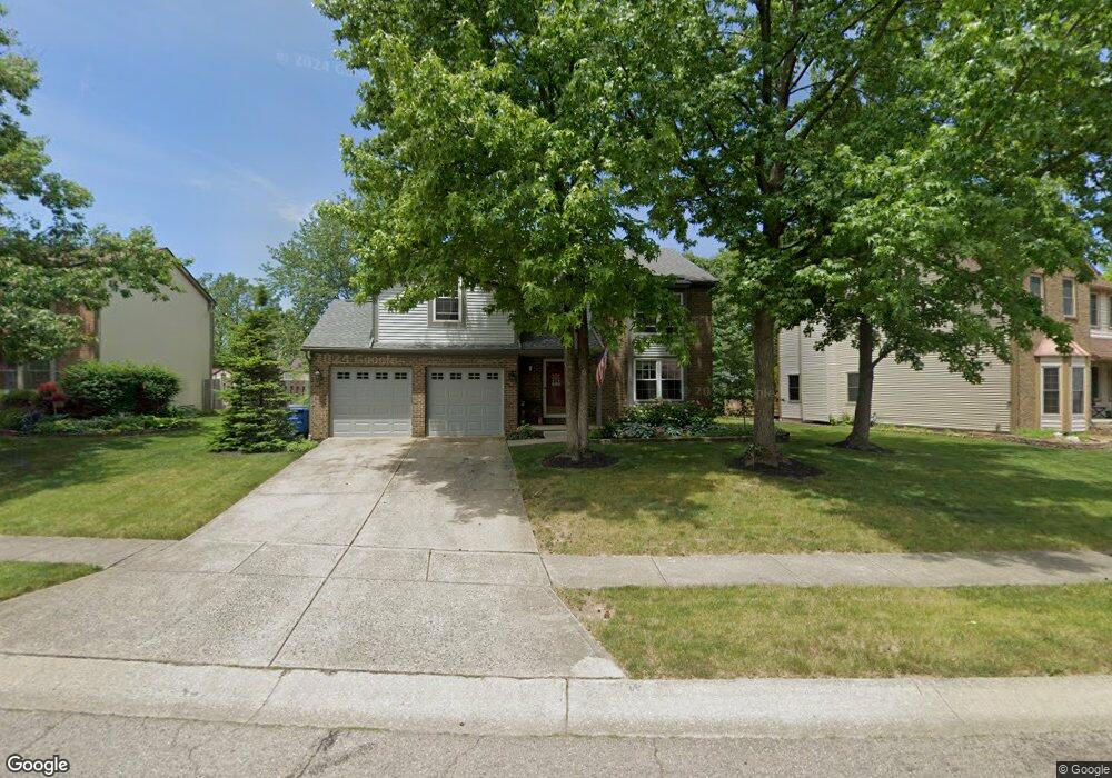 561 Waring Way, Columbus, OH 43213 - photo 1