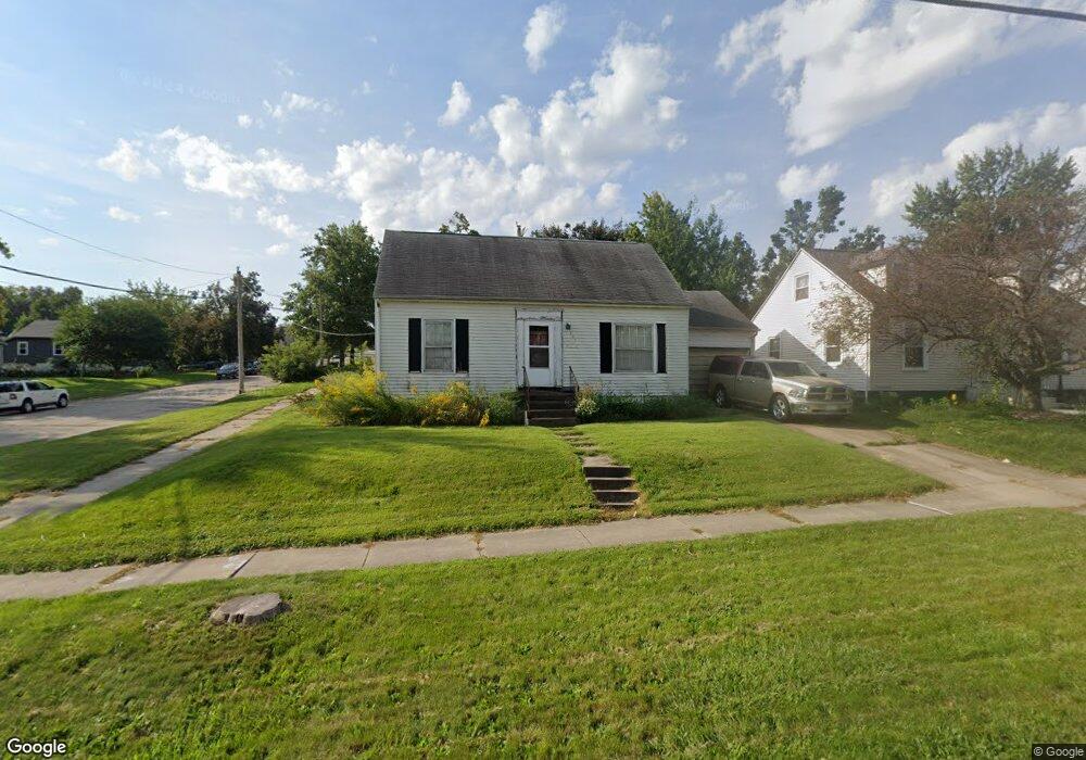 801 15th Ave SW, Cedar Rapids, IA 52404 - photo 1