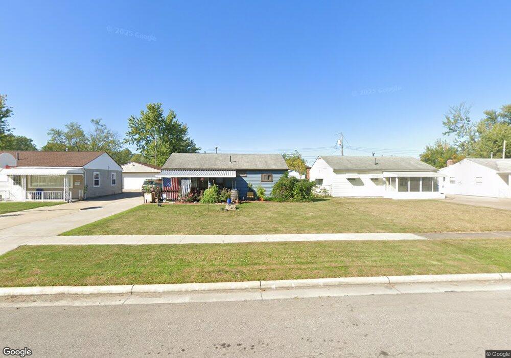 4426 Camden Ave, Lorain, OH 44055 - photo 1