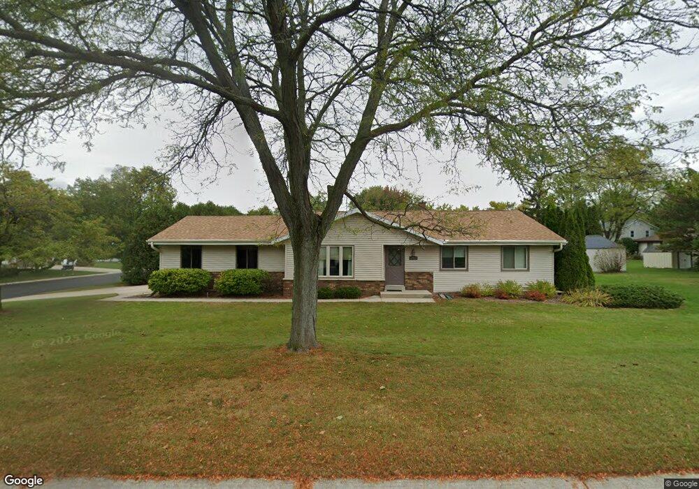 N104W16822 Thornapple Row, Germantown, WI 53022 - photo 1