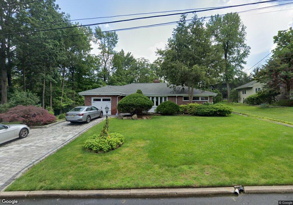 44 Woodmere Ln, Tenafly, NJ 07670 - photo 1