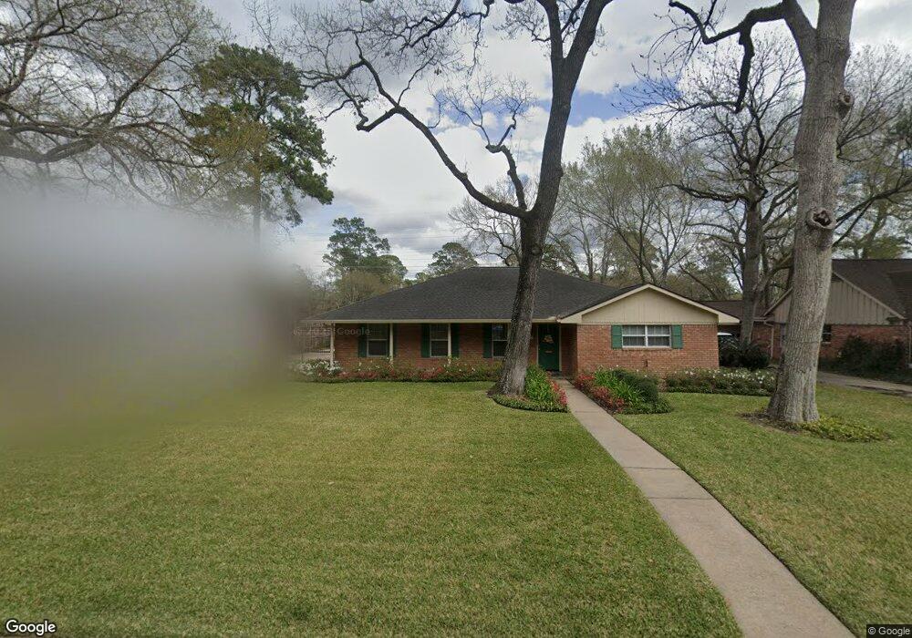 818 Wycliffe Dr, Houston, TX 77079 - photo 1