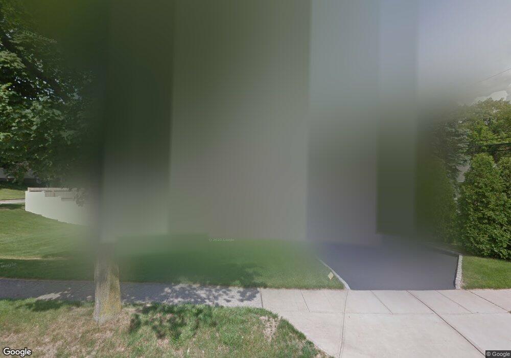 31 Balsam Ln, ComMacK, NY 11725 - photo 1