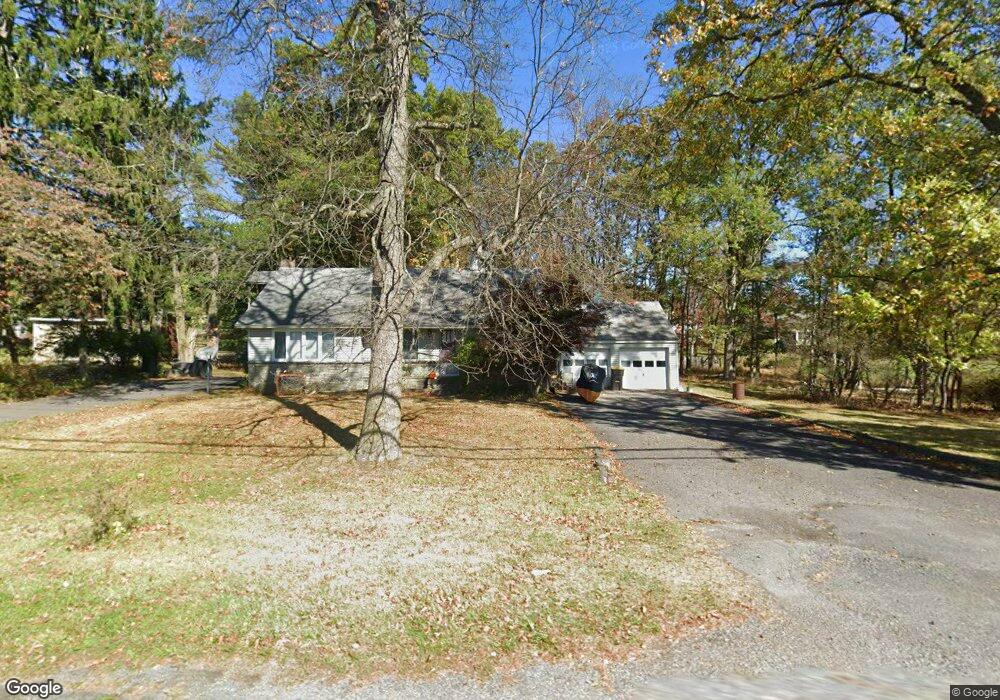 2008 Chipperfield Dr, Stroudsburg, PA 18360 - photo 1