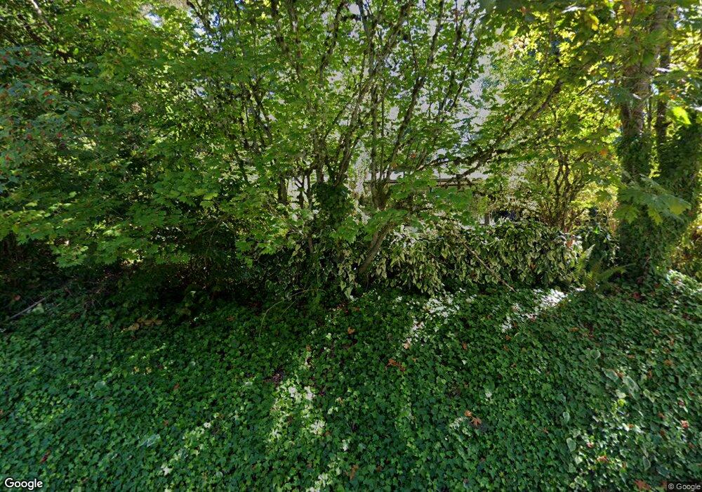 5252 W Mercer Way, Mercer Island, WA 98040 - photo 1