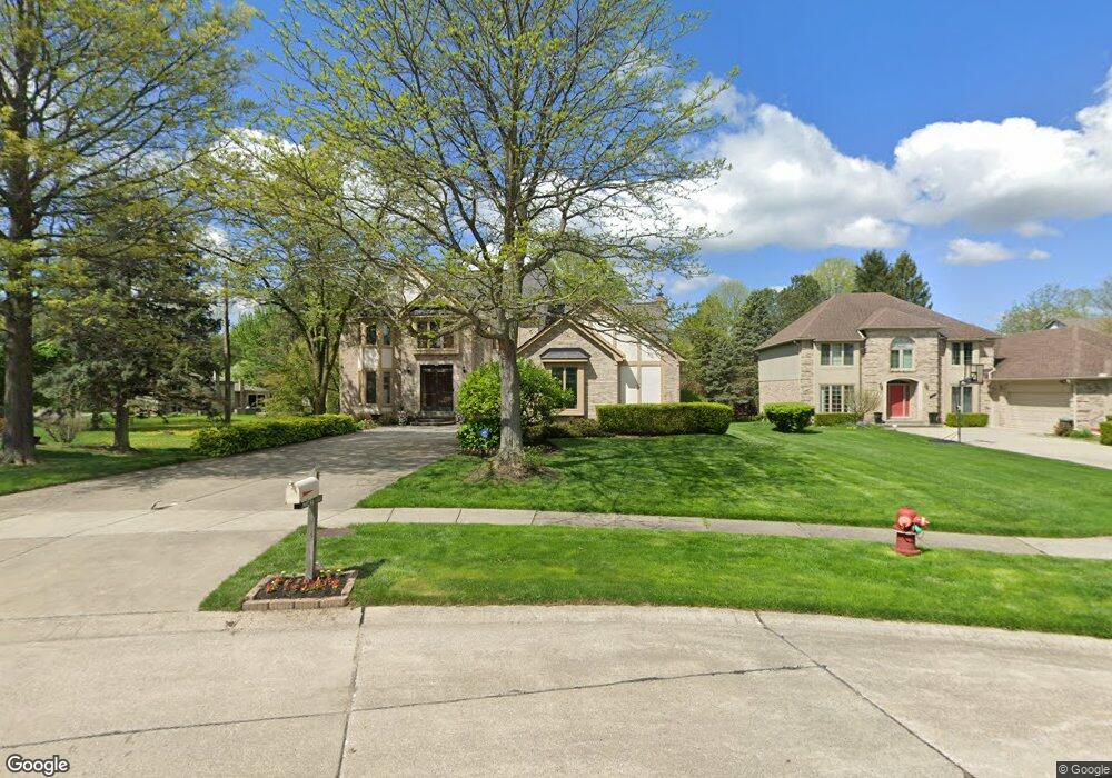 2045 Sundew Dr, Troy, MI 48098 - photo 1