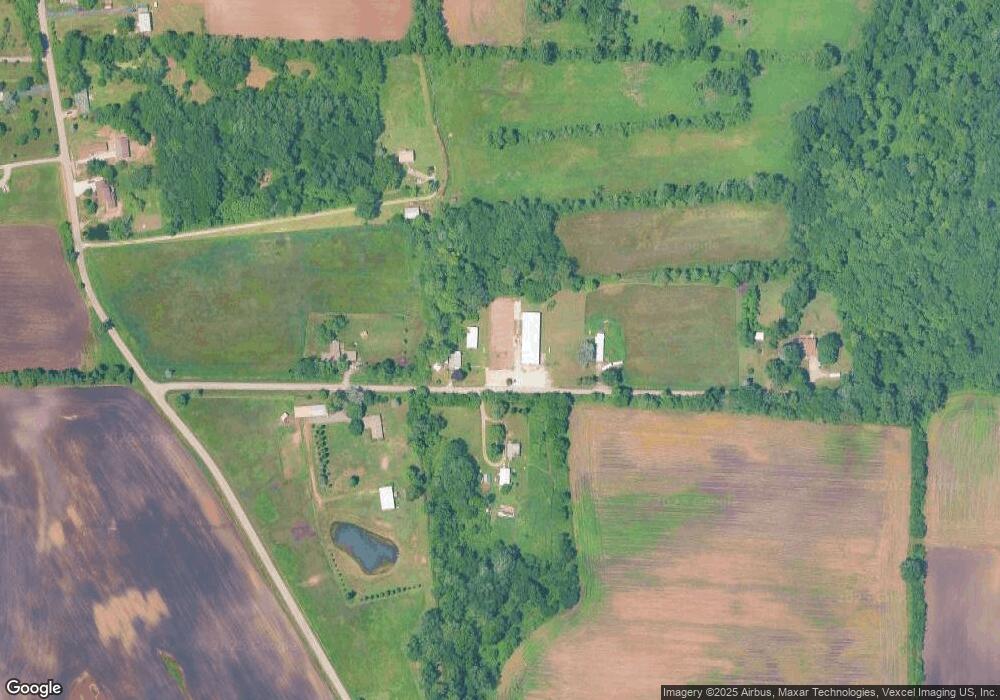 183 W 800 N, La Porte, IN 46350 - photo 1