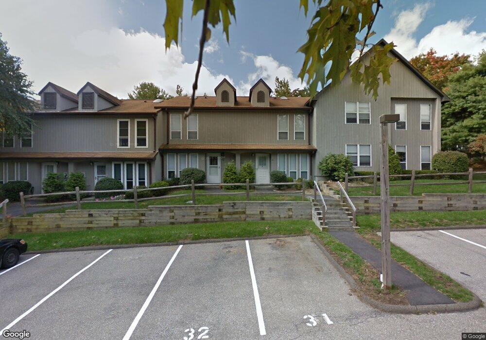 72 Hemlock Cir unit 354, Peekskill, NY 10566 - photo 1