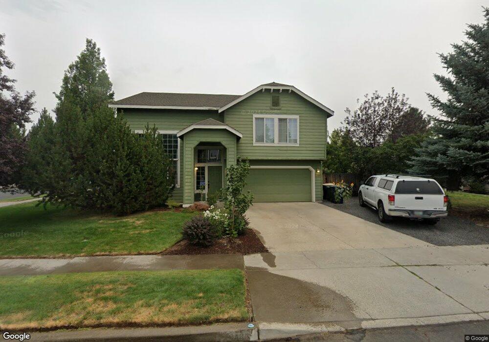20888 Spinnaker St, Bend, OR 97701 - photo 1