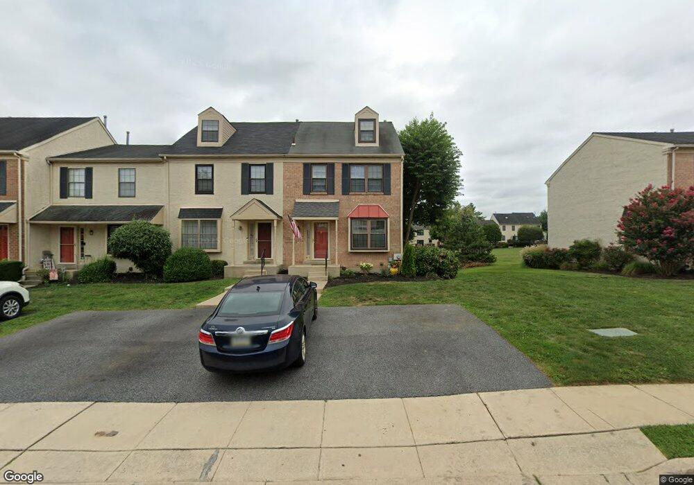 415 Carpenter Cir, Brookhaven, PA 19015 - photo 1