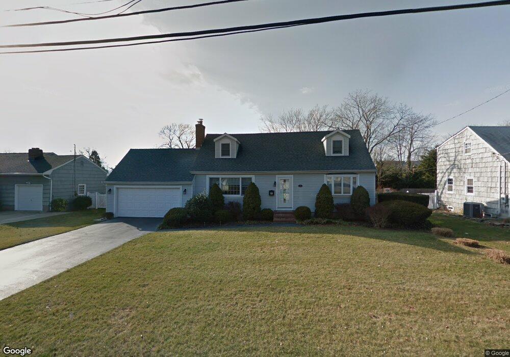 22 Nancy Dr, Sayville, NY 11782 - photo 1