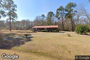 69 Parker Ln, Milan, GA 31060