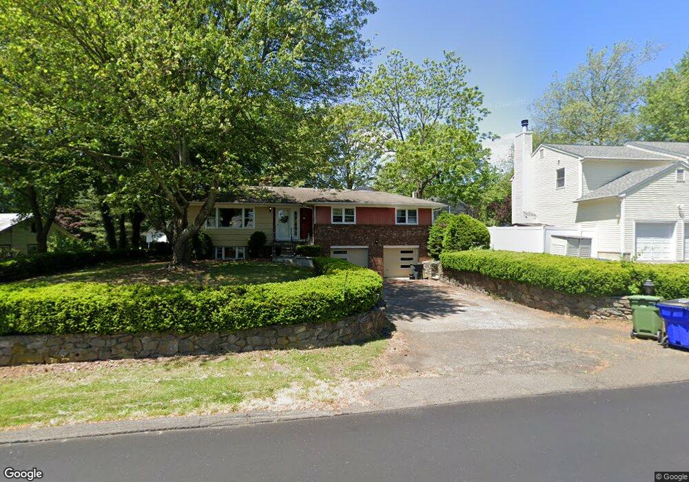 1241 Brooklawn Ave, Fairfield, CT 06825 - photo 1