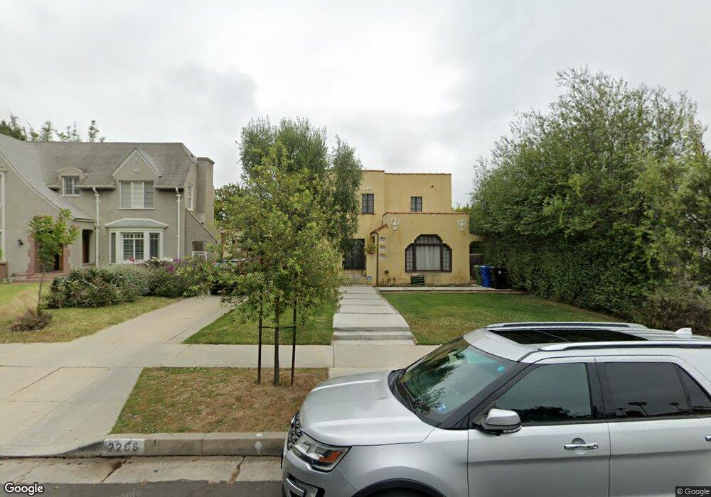 2208 Buckingham Rd, Los Angeles, CA 90016 - photo 1