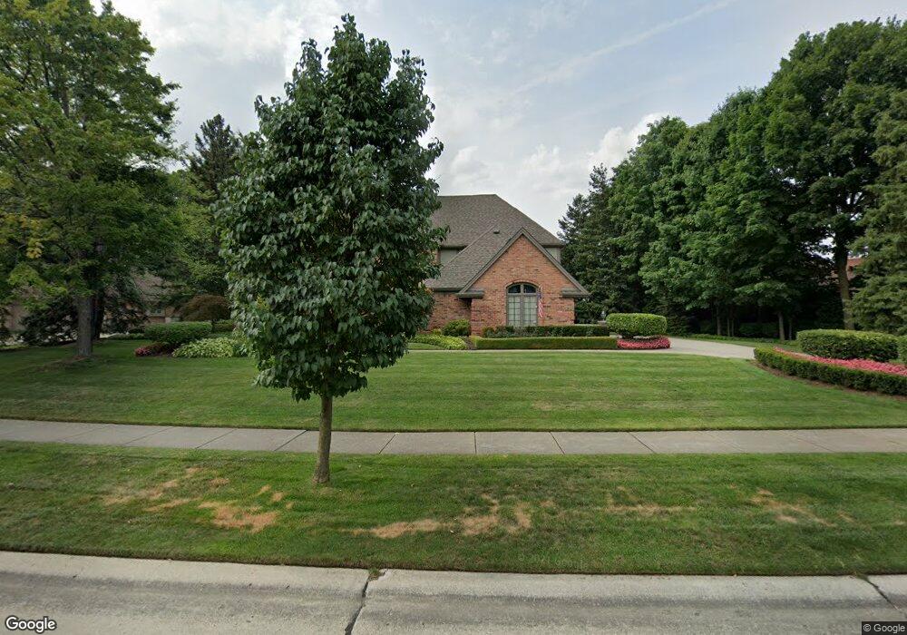 4821 Rivers Edge Dr, Troy, MI 48098 - photo 1