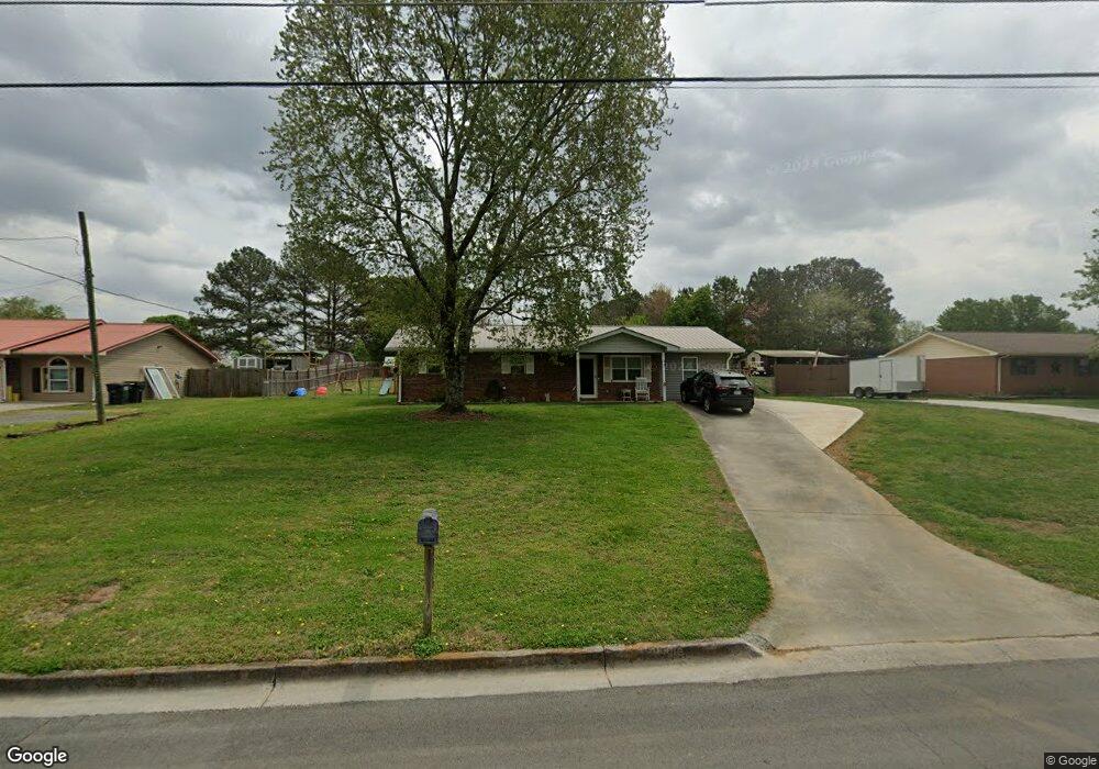 427 Flora Dr SW, Calhoun, GA 30701 - photo 1