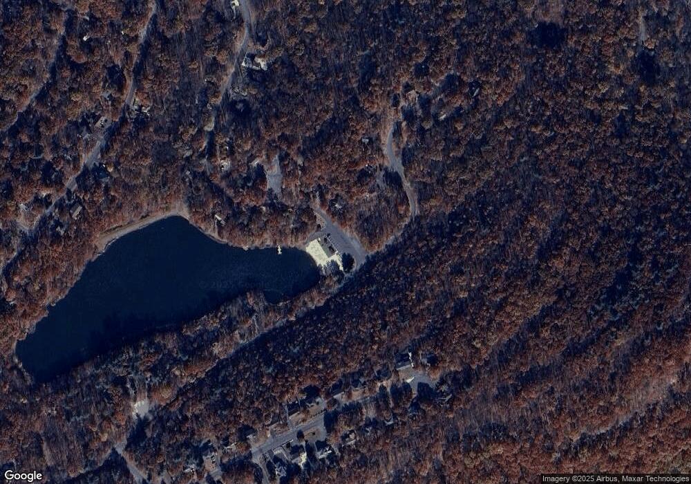 171 Crestwood Dr, East Stroudsburg, PA 18301 - photo 1