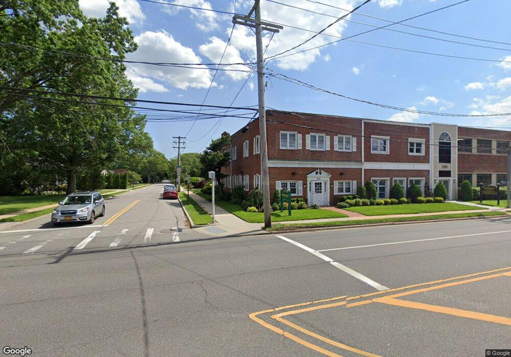 394 Old Country Rd, Garden City, NY 11530 - photo 1