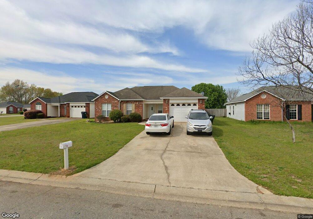 402 Dorothy Ct, Warner Robins, GA 31088 - photo 1