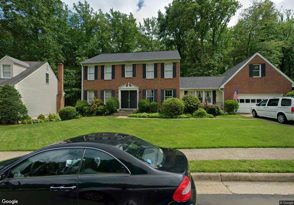 5907 Oakland Park Dr, Burke, VA 22015 - photo 1