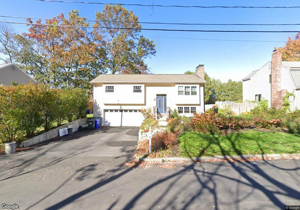 246 Blevens Dr, Manchester, NH 03104 - photo 1