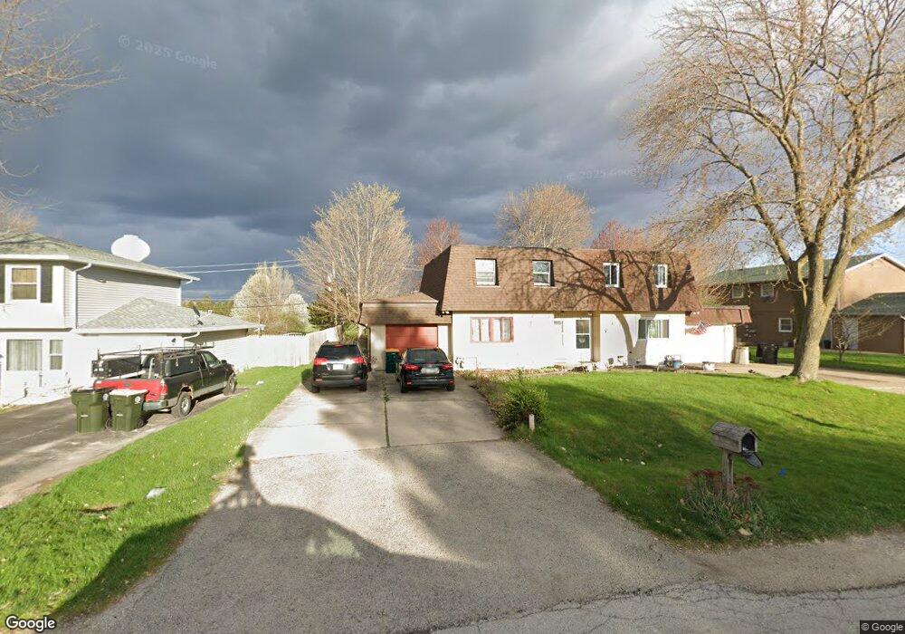 67 W Anchor Dr, Oswego, IL 60543 - photo 1