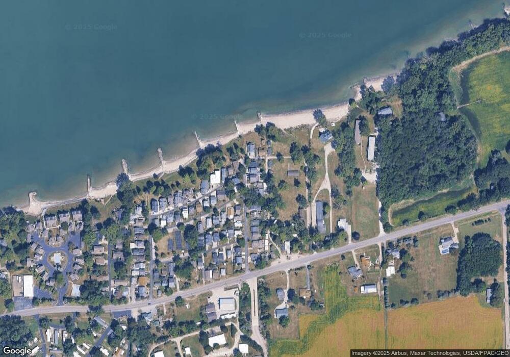 916 East Dr, Huron, OH 44839 - photo 1