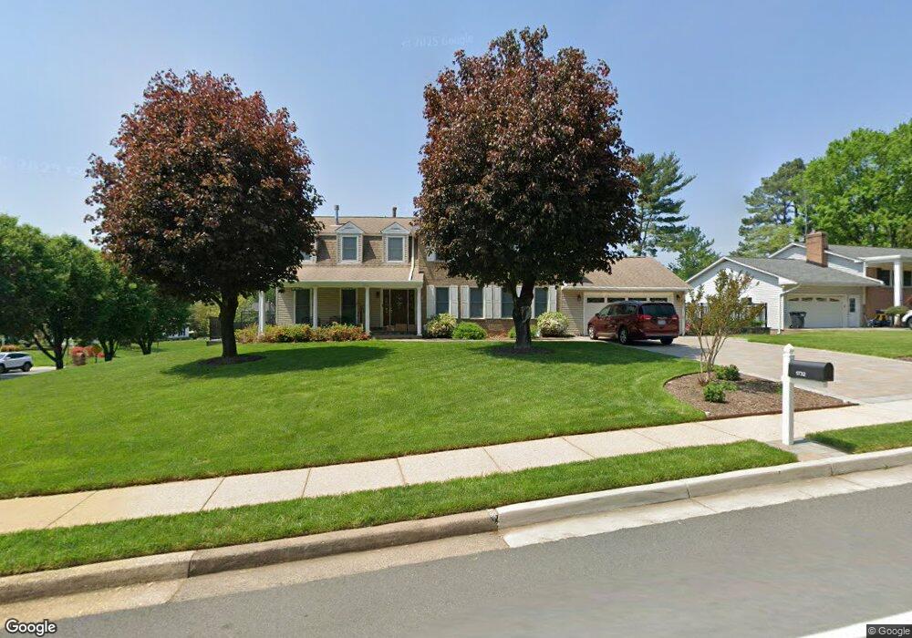 1732 Creek Crossing Rd, Vienna, VA 22182 - photo 1