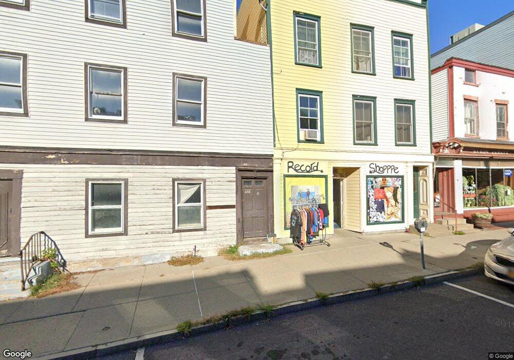 432 Warren St unit 2R, Hudson, NY 12534 - photo 1