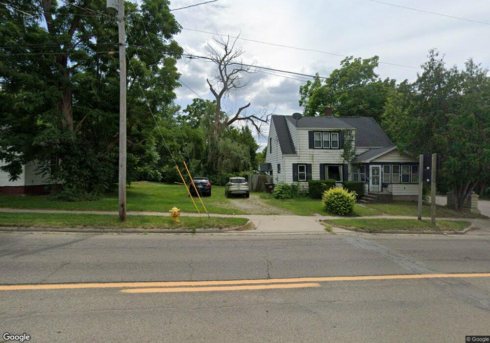 647 W Beecher St, Adrian, MI 49221 - photo 1