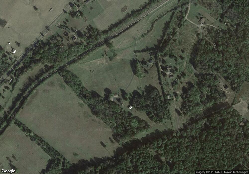 472 Fullerton Ln, Bentonville, VA 22610 - photo 1