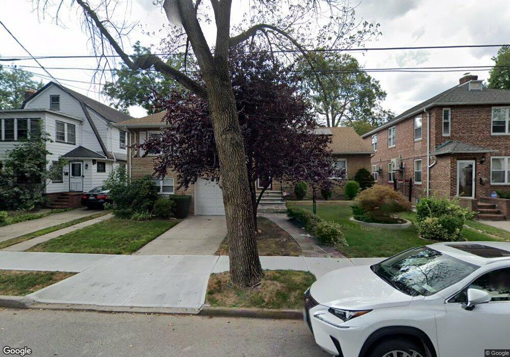 3344 164th St, Flushing, NY 11358 - photo 1