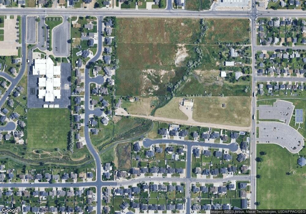 5609 S 4300 W, Hooper, UT 84315 - photo 1